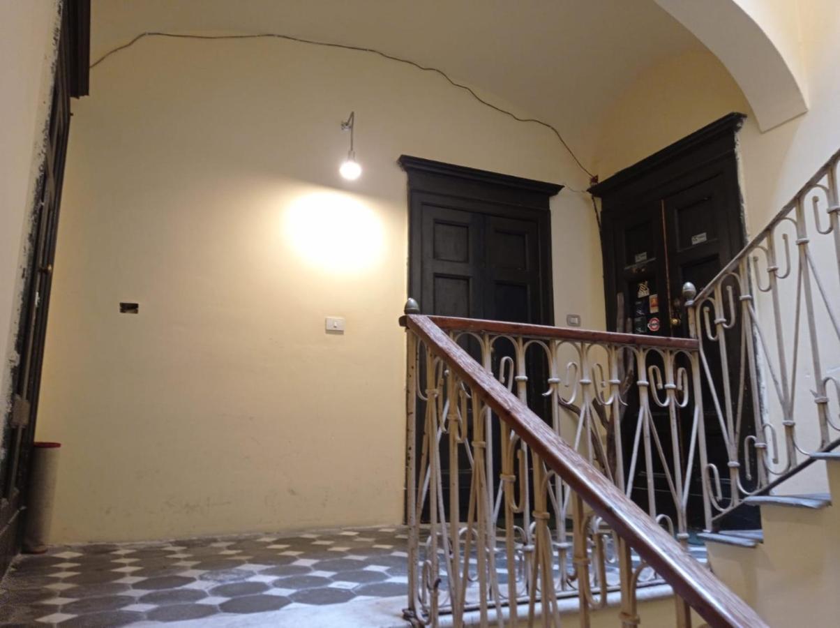 Appartamento Ampia stanza con bagno privato, centro Sassari Esterno foto